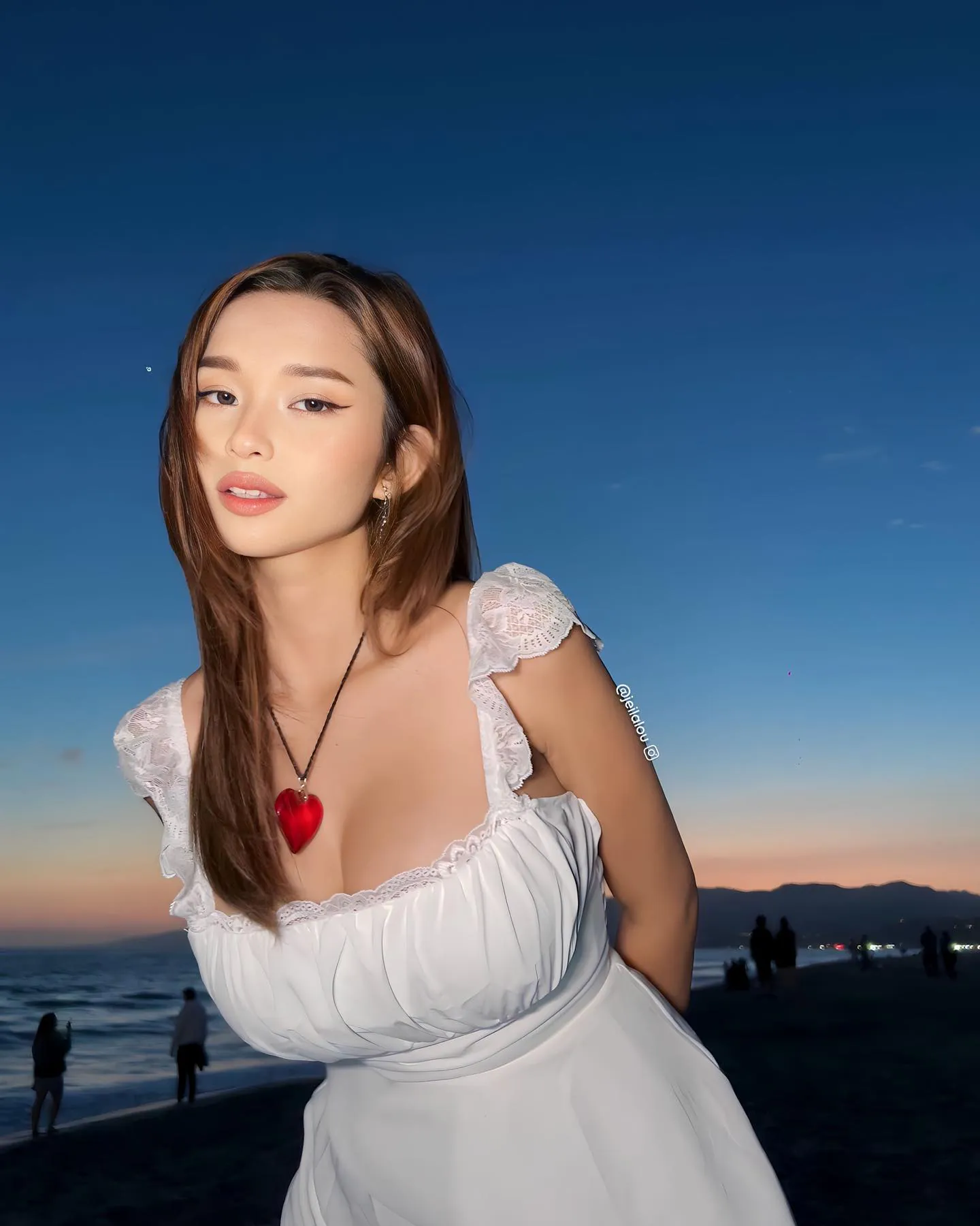 Jeila Dizon - jeila-dizon-hot-32.webp